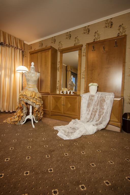 Hotel Ted Радомско Экстерьер фото