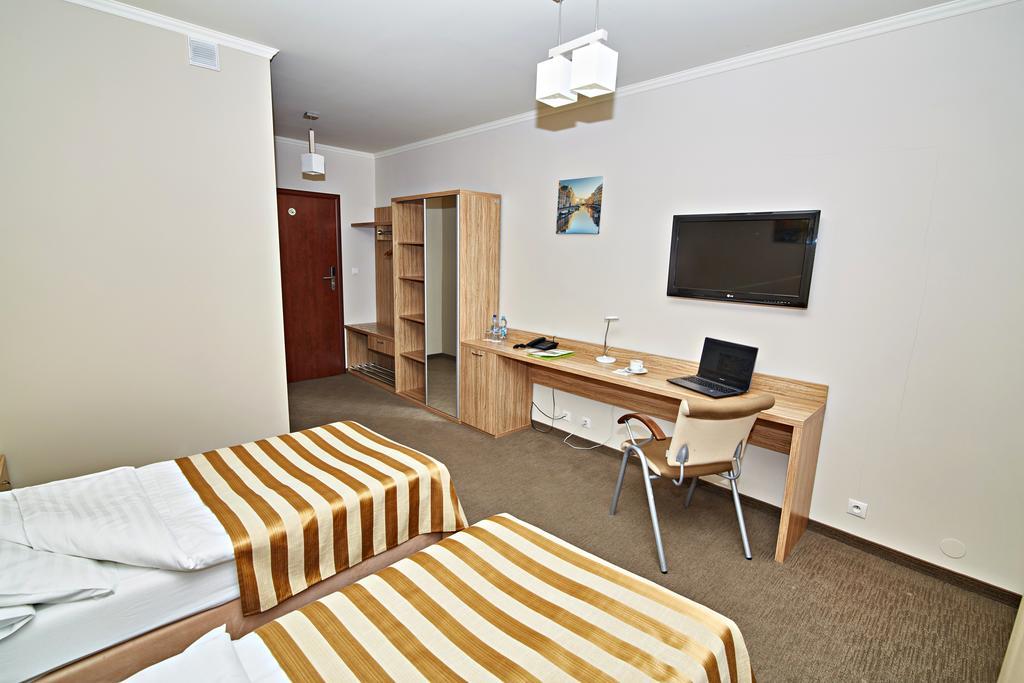 Hotel Ted Радомско Экстерьер фото